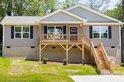 5102 W Piedmont Cir, Conover, NC 28613