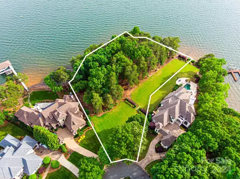 15506 15502 Fishermans Rest 625 624 Ct #625, 624, Cornelius, NC 28031