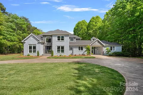 144 Bridlepath Ln, Mooresville, NC 28117