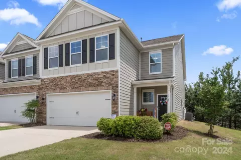 1329 Rainier Dr, Fort Mill, SC 29708
