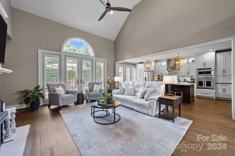 16203 Walcot Ln, Cornelius, NC 28031 photo 12