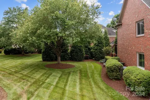 16203 Walcot Ln, Cornelius, NC 28031 photo 6