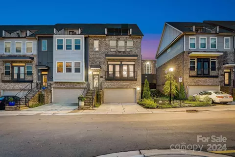 17113 Soho Dr, Charlotte, NC 28204