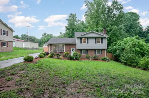 2423 Trinity Ave, Gastonia, NC 28052