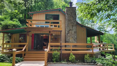 452 Seay Mountain Rd, Waynesville, NC 28785
