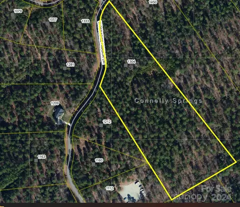 1304 W Paradise Harbor Dr, Connelly Springs, NC 28612
