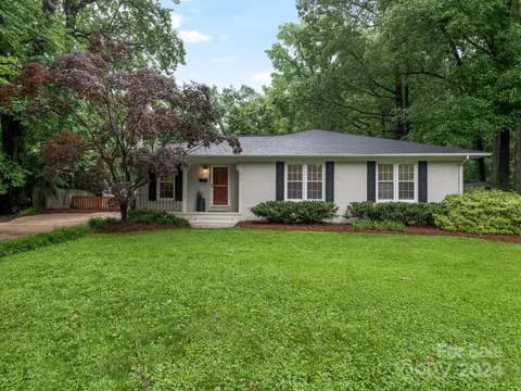 111 Wexford Ct, Charlotte, NC 28210