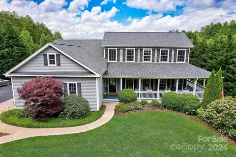 11 Sage Dr, Weaverville, NC 28787