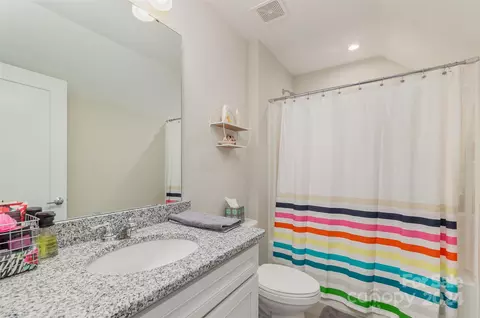 Bath - 17125 Soho Dr, Charlotte, NC 28204 photo 1 of 2