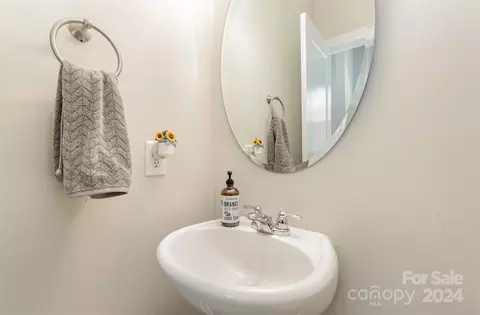 Entry Way - 17125 Soho Dr, Charlotte, NC 28204 photo 1 of 1