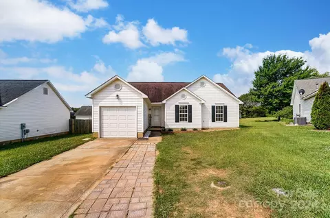 5903 Autumn Trace Ln, Indian Trail, NC 28079