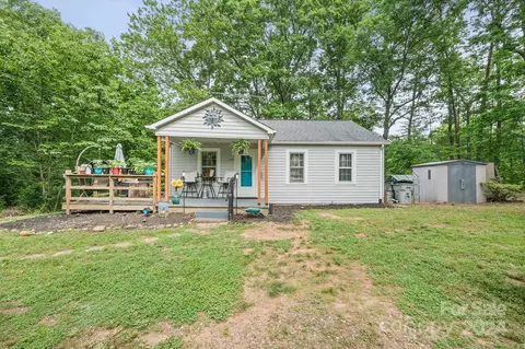 2711 Ellerwood Rd, Hudson, NC 28638