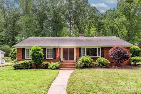 1900 Knell Dr, Charlotte, NC 28212