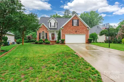 319 Charleston Ter, Rock Hill, SC 29732