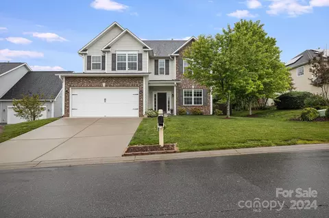 15 Trey Bourne Dr, Asheville, NC 28804
