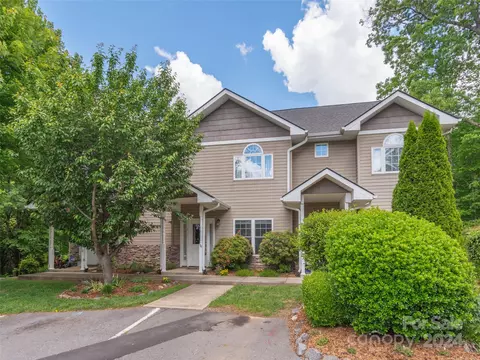 79 Cherry Laurel Ln, Swannanoa, NC 28778