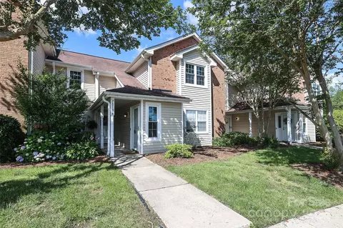 7810 Renaissance A Ct #A, Charlotte, NC 28226