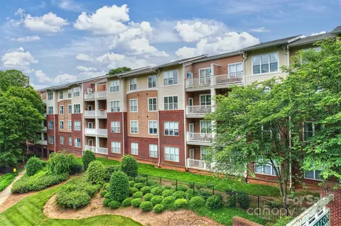 1000 E Woodlawn 116 Rd #116, Charlotte, NC 28209