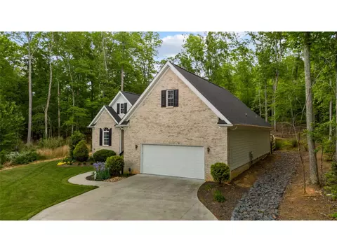 Exterior - 447 Harborgate Dr, Denton, NC 27239 photo 4 of 6