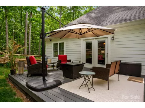 Exterior - 447 Harborgate Dr, Denton, NC 27239 photo 3 of 6