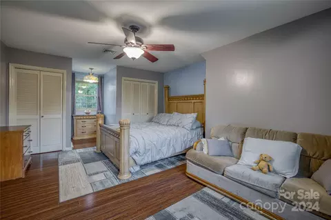 300 Castlegate Dr, Morganton, NC 28655 photo 19