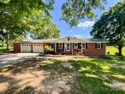 2312 Seymore Ave, Albemarle, NC 28001