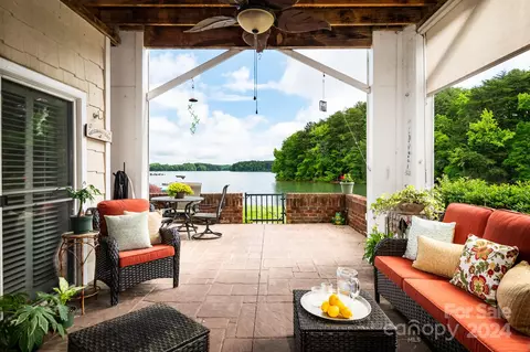 860 Jetton 64 St #64, Davidson, NC 28036