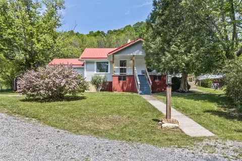 119 Black Branch Rd, Canton, NC 28716