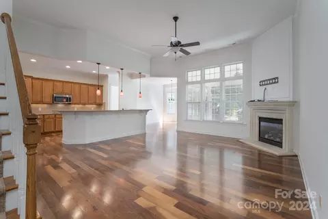 Living - 640 Quicksilver Trl, Fort Mill, SC 29708 photo 2 of 4