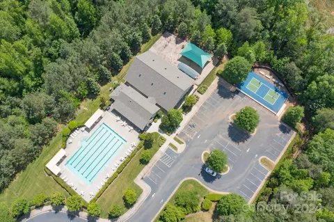 View/Area - 640 Quicksilver Trl, Fort Mill, SC 29708 photo 2 of 5