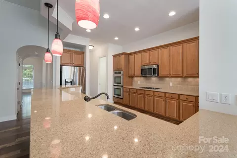 Kitchen - 640 Quicksilver Trl, Fort Mill, SC 29708 photo 1 of 2