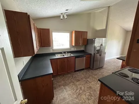Kitchen - 3017 Trellis Ln, Monroe, NC 28110 photo 1 of 2