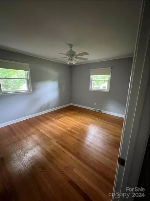Bedroom - 1007 3rd Se St SE, Conover, NC 28613 photo 2 of 3