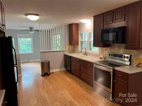 Kitchen - 1007 3rd Se St SE, Conover, NC 28613 photo 1 of 4