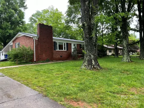 Exterior - 1007 3rd Se St SE, Conover, NC 28613 photo 2 of 3