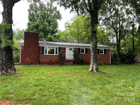 1007 3rd Se St SE, Conover, NC 28613
