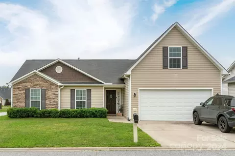 48 E Hiawassee Rd, Fletcher, NC 28732