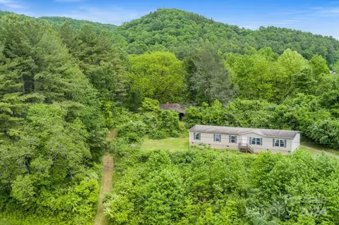 14 Talley Rd, Hendersonville, NC 28739