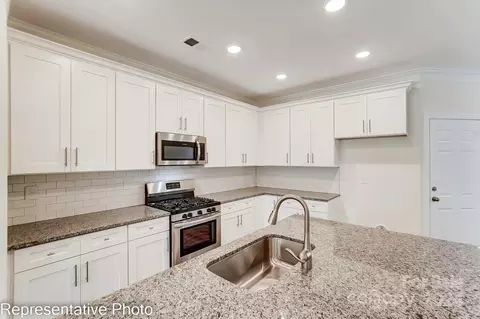 5593 Stafford 48 Rd #48, Charlotte, NC 28215