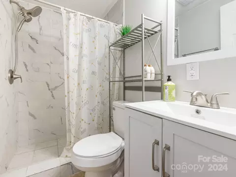 Bath - 5215 Willow Run Dr, Monroe, NC 28110 photo 2 of 2