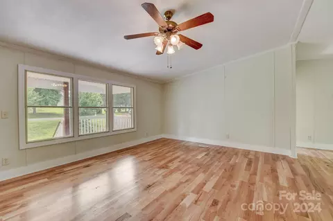 908 Grace Dr, Stanley, NC 28164 photo 5