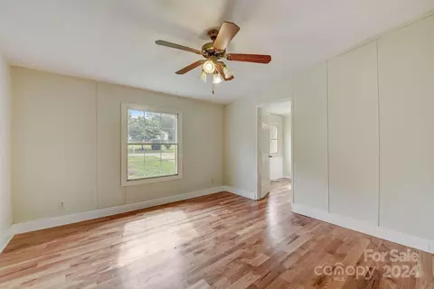 908 Grace Dr, Stanley, NC 28164 photo 17