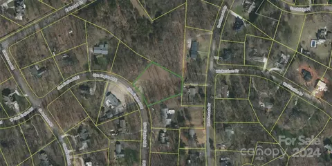 225 E Glen Eagles Rd, Statesville, NC 28625