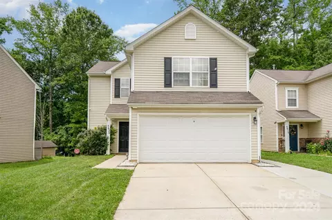 5620 Chiefly Ct, Charlotte, NC 28212