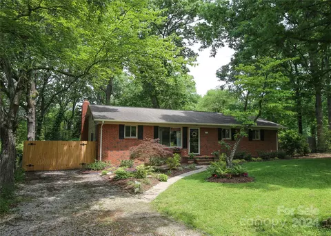 213 White Oak Ln, Stallings, NC 28104