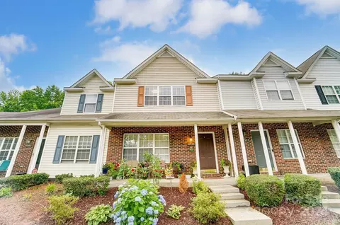 10549 Yellow Rose Ln, Charlotte, NC 28269