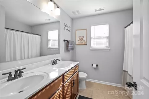 Bath - 1022 Baldwin Dr, Lancaster, SC 29720 photo 1 of 1