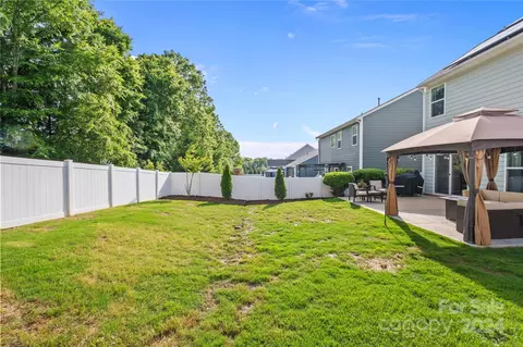 Exterior - 1022 Baldwin Dr, Lancaster, SC 29720 photo 6 of 7