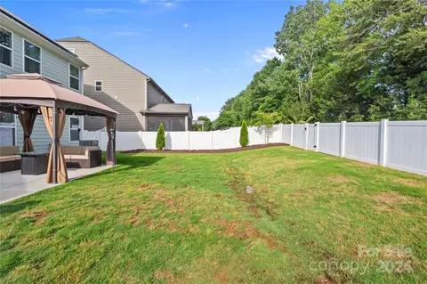 Exterior - 1022 Baldwin Dr, Lancaster, SC 29720 photo 7 of 7