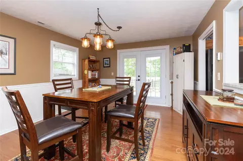 45 Leaf Ln, Clyde, NC 28721 photo 7